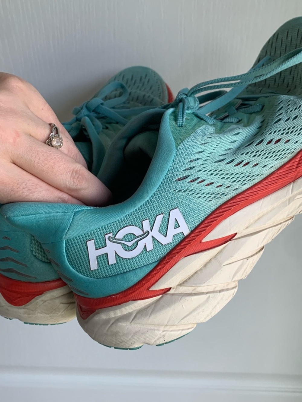 HOKA Clifton 8 women's running shoe in the Aquarelle/Eggshell Blue color - Picture 6 of 12